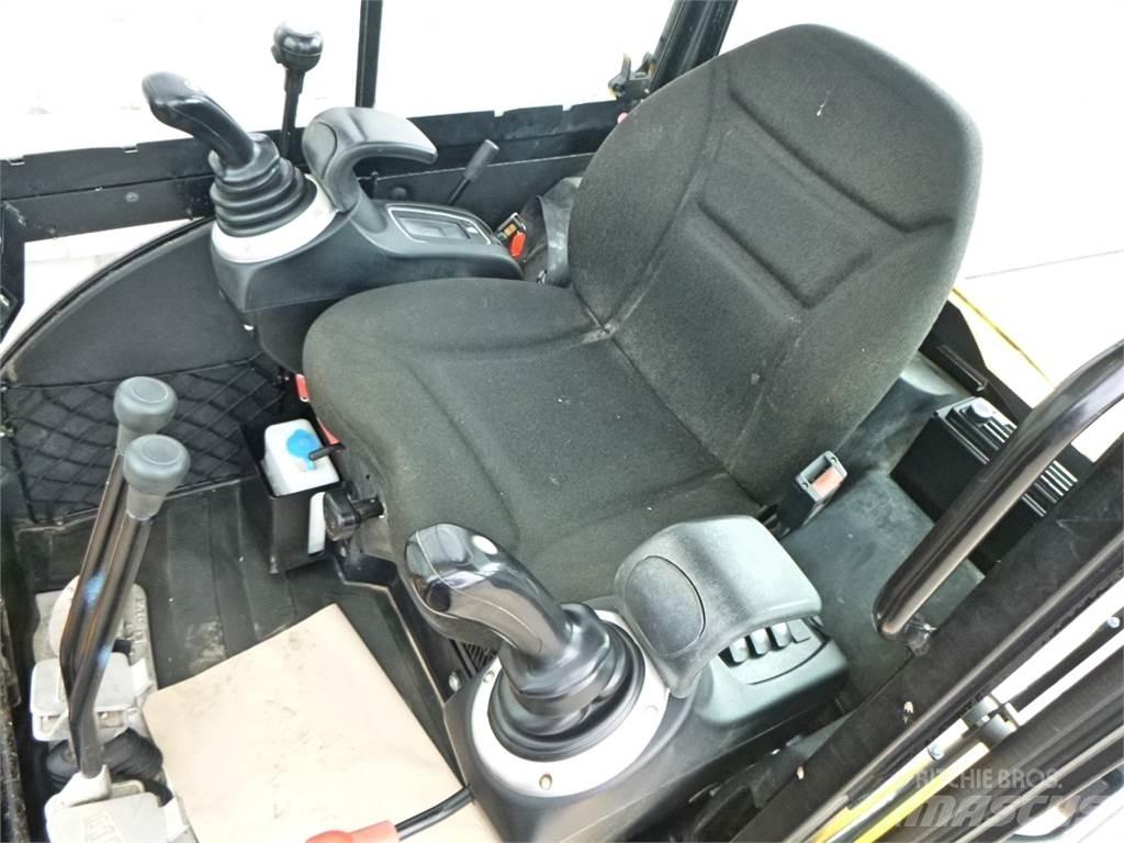JCB 8026CTS Мини екскаватори < 7 т