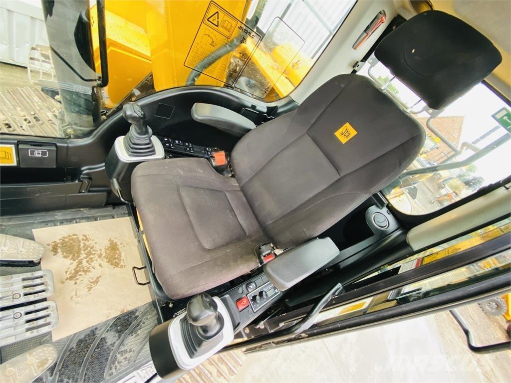 JCB JS131LC+ Верижен екскаватор