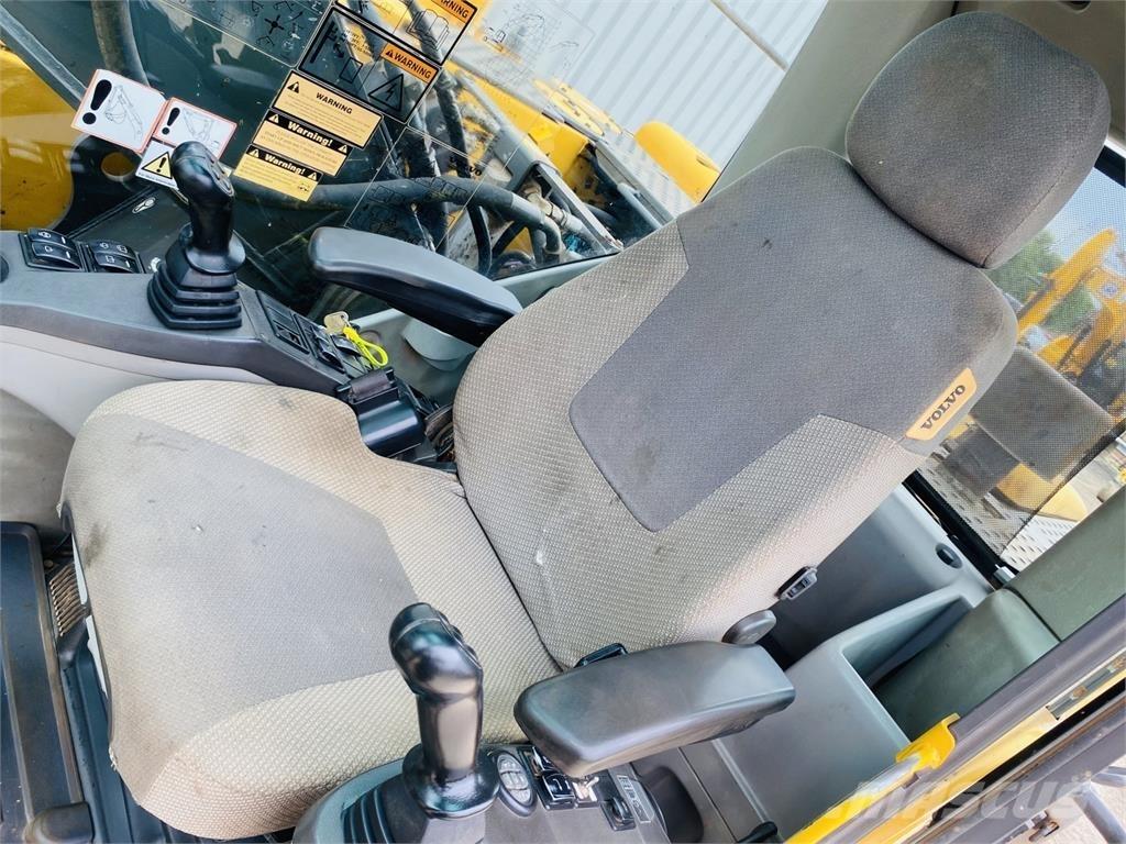 Volvo EC210CL Верижен екскаватор