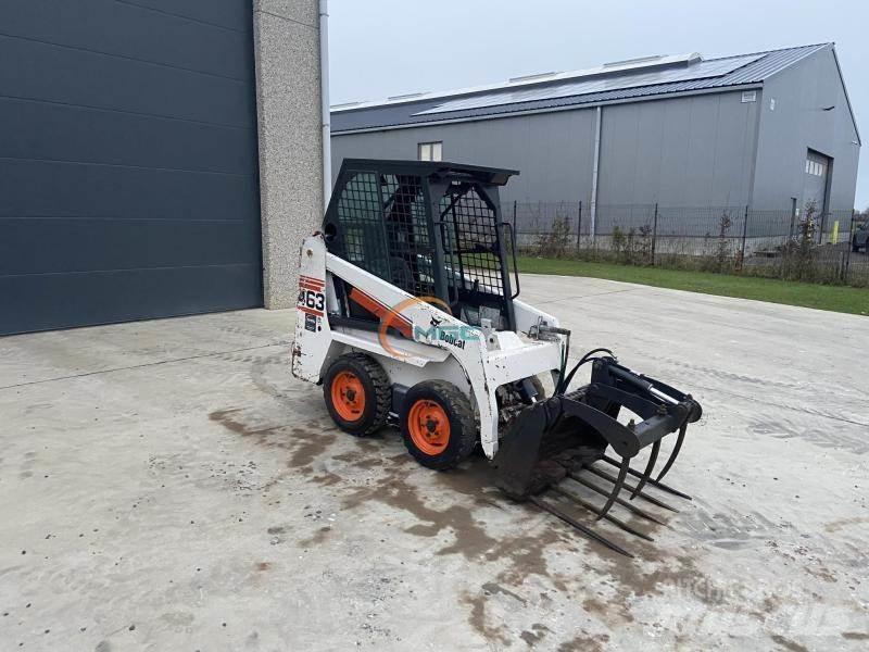 Bobcat 463 Колесни товарачи