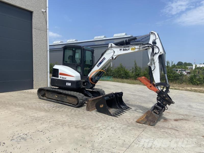 Bobcat E 50 Колесни екскаватори