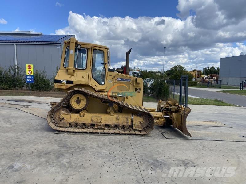 CAT D4H Верижни булдозери
