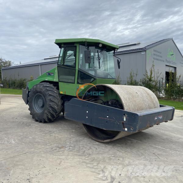 Dynapac CA302D Уплътнители за почва
