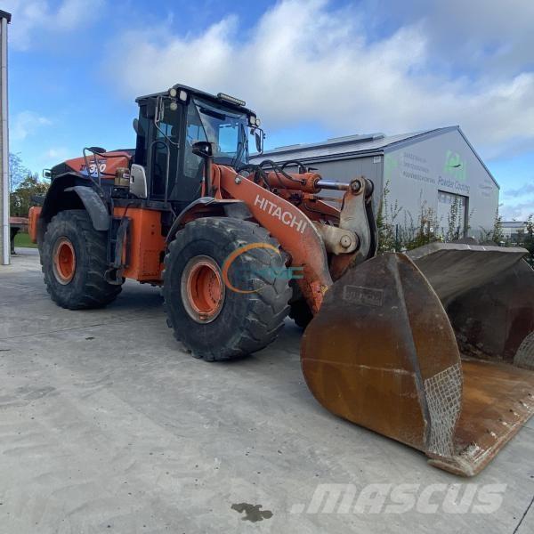 Hitachi ZW310 Колесни товарачи