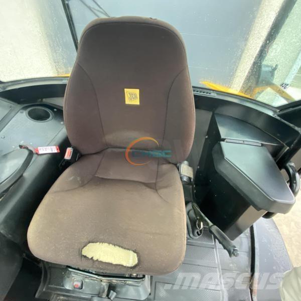 JCB TM220 Колесни товарачи