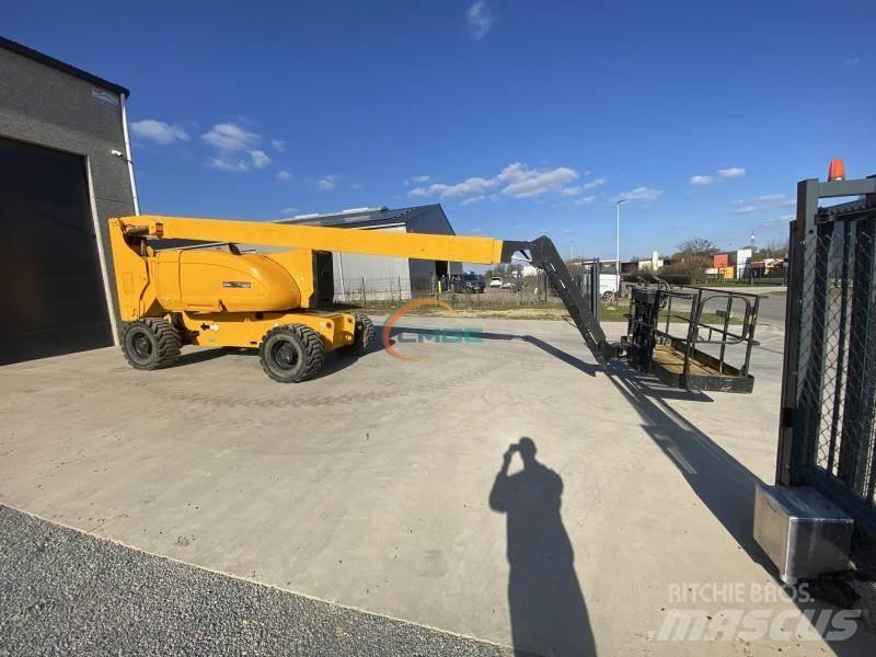 JLG 800AJ Съчленени стрелови подемници