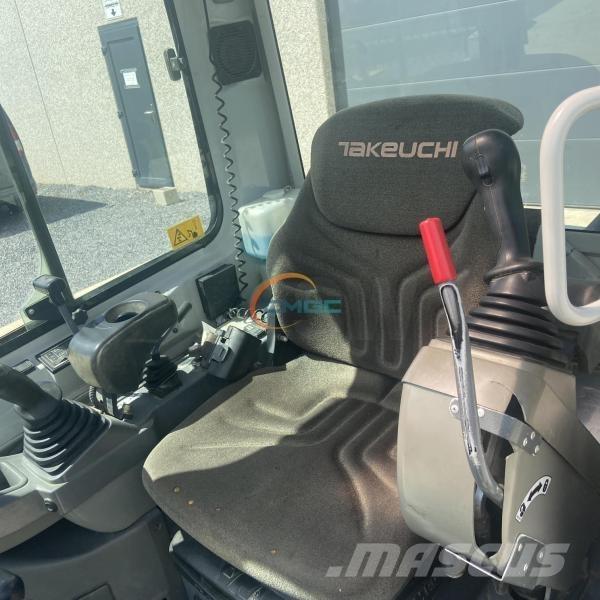 Takeuchi TB225 Колесни екскаватори