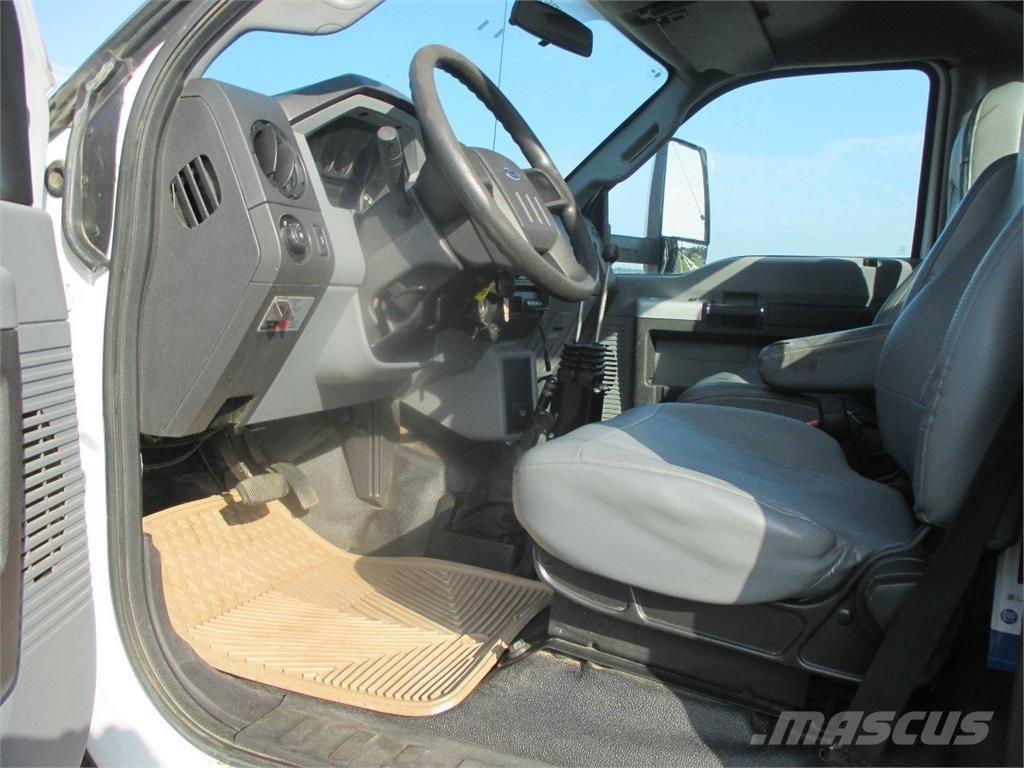 Ford F750 Камиони с кран с кука