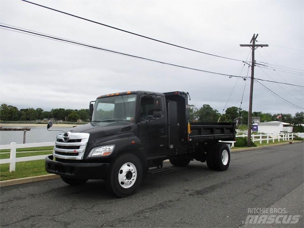 Hino 338 Самосвал