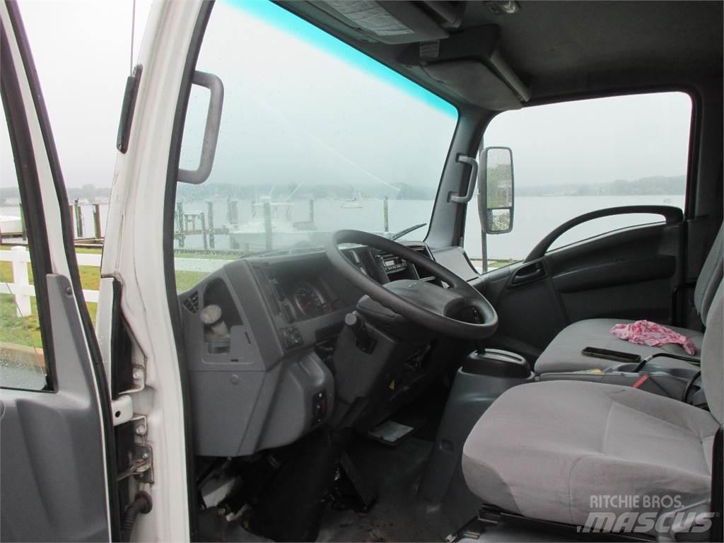 Isuzu NQR Самосвал