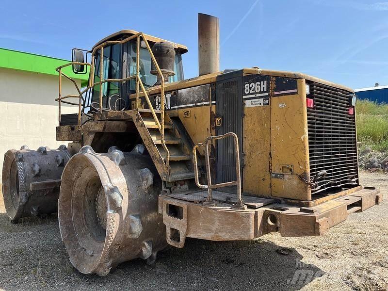 CAT 826H Машини за опаковане на отпадъци