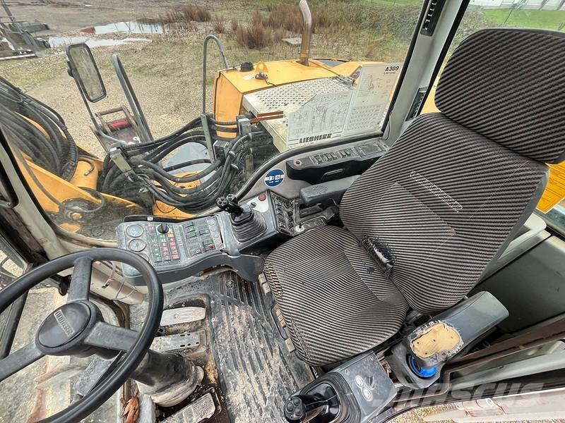 Liebherr A309 Колесни екскаватори