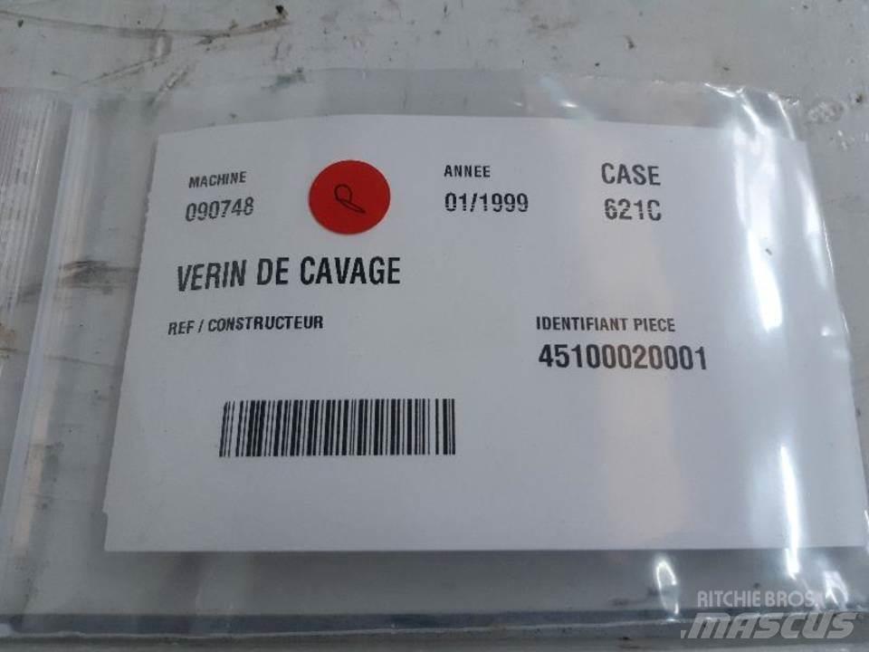 CASE 621C Хидравлични