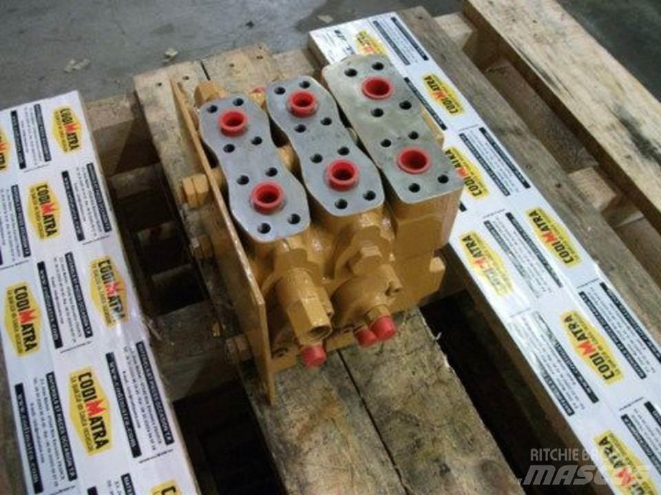 CASE 888P Хидравлични