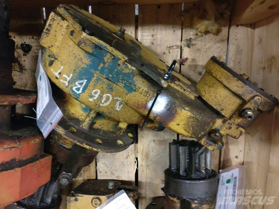 CAT 206 Предаване