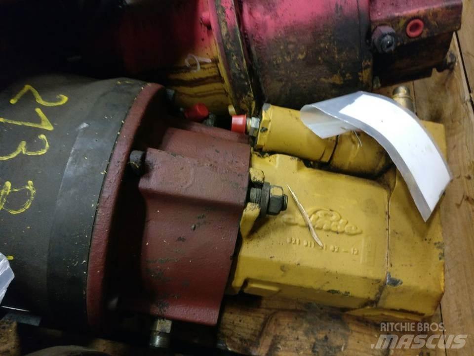 CAT 213B Хидравлични