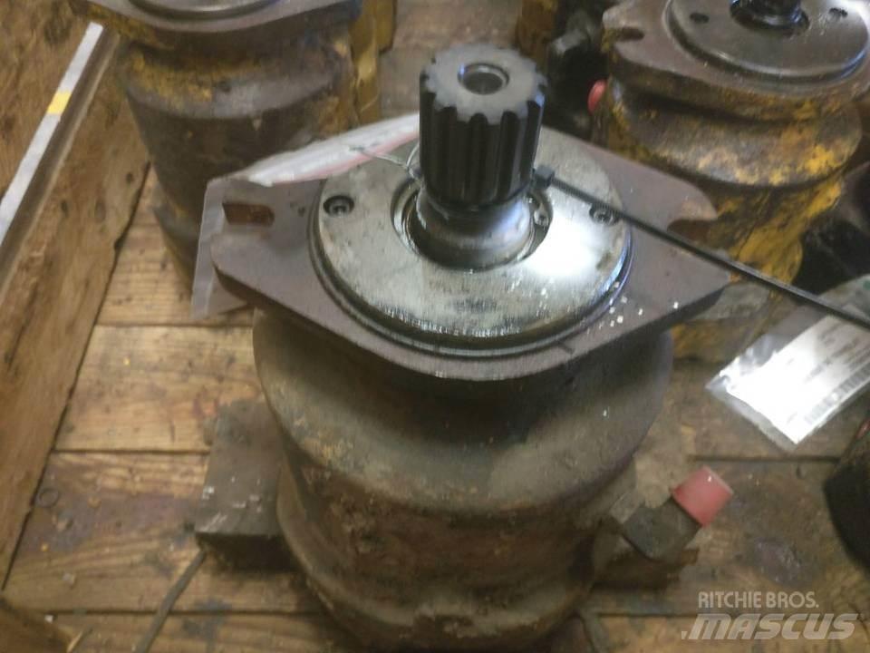 CAT 215 Хидравлични