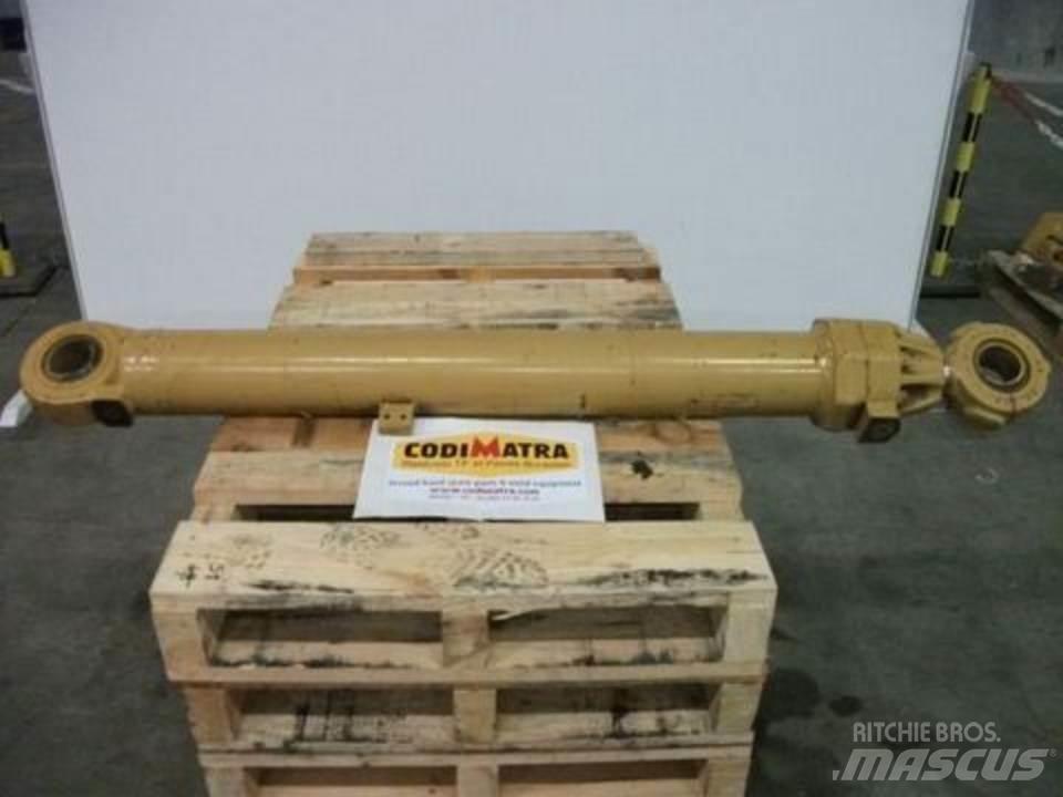 CAT 215 Хидравлични