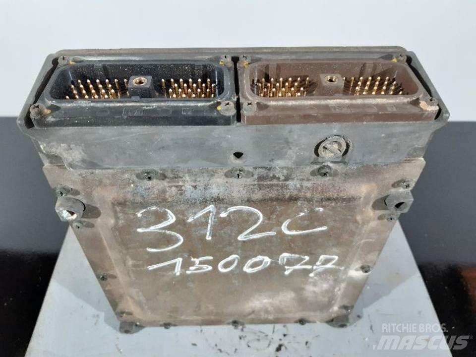 CAT 312CL Кабина
