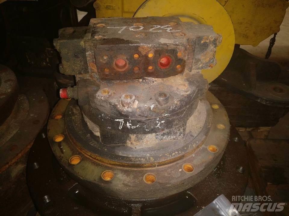 CAT 320 Предаване