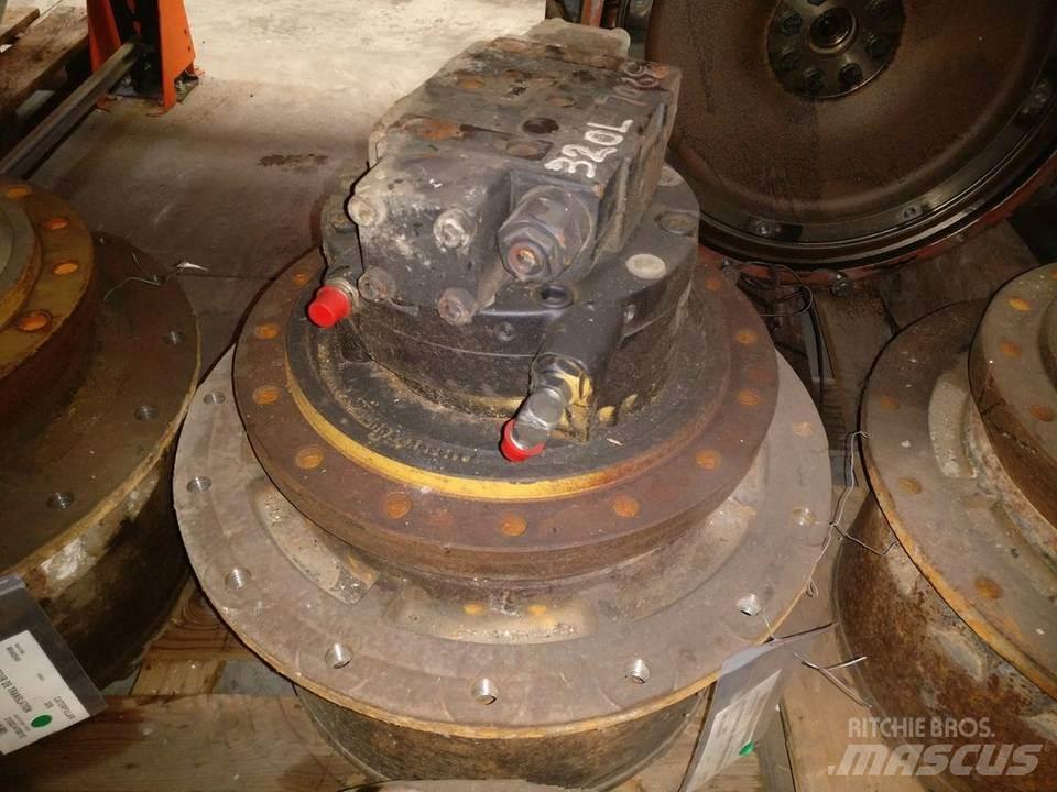 CAT 320 Предаване
