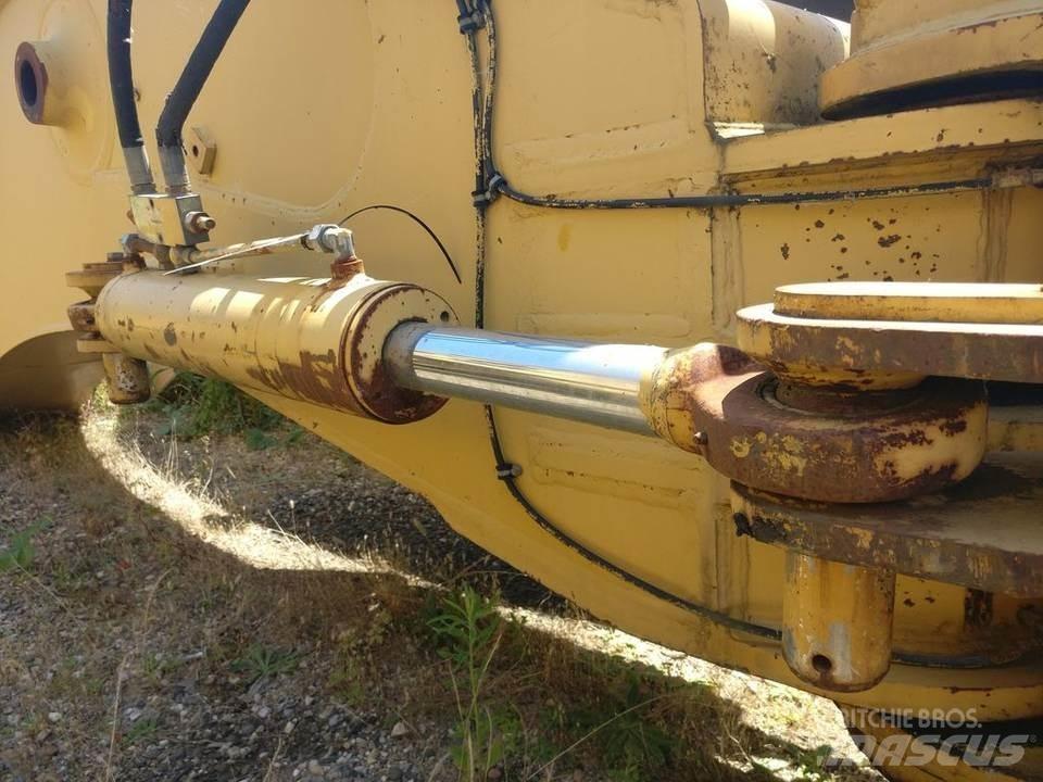 CAT 320B Хидравлични