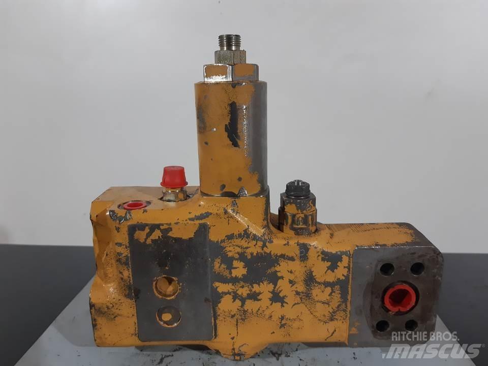 CAT 320B Хидравлични