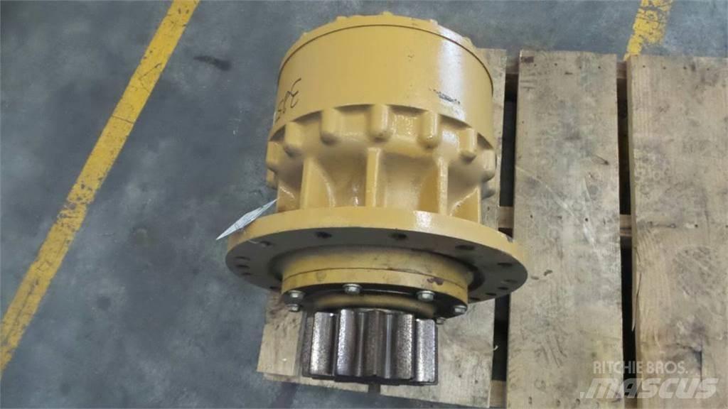 CAT 325 Предаване