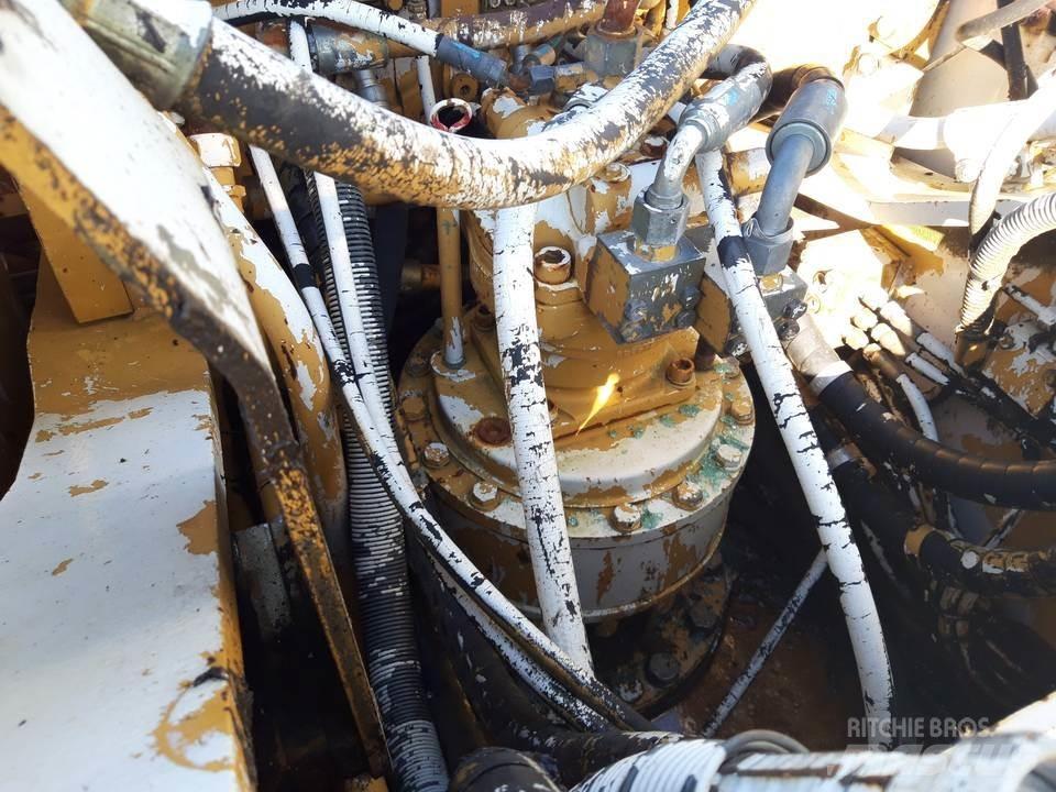 CAT 325LN Предаване