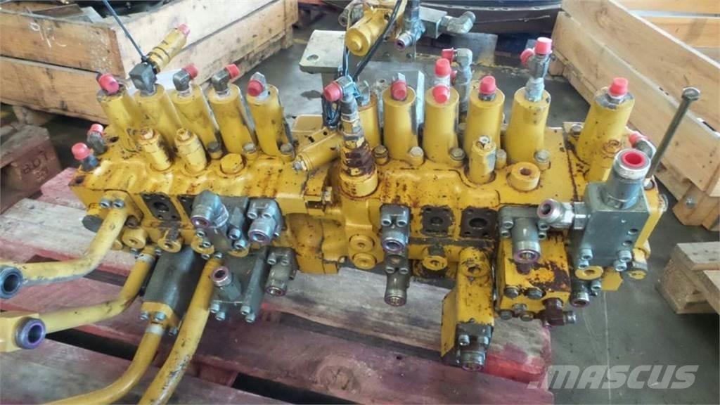 CAT 330DL Хидравлични