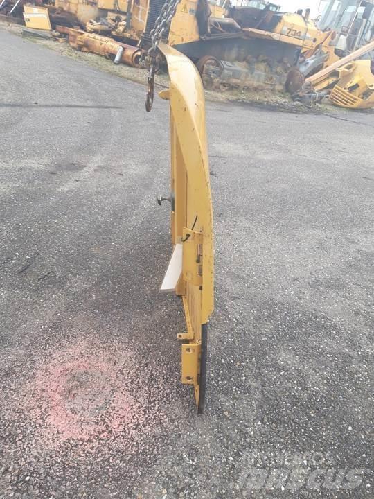 CAT 345C Кабина