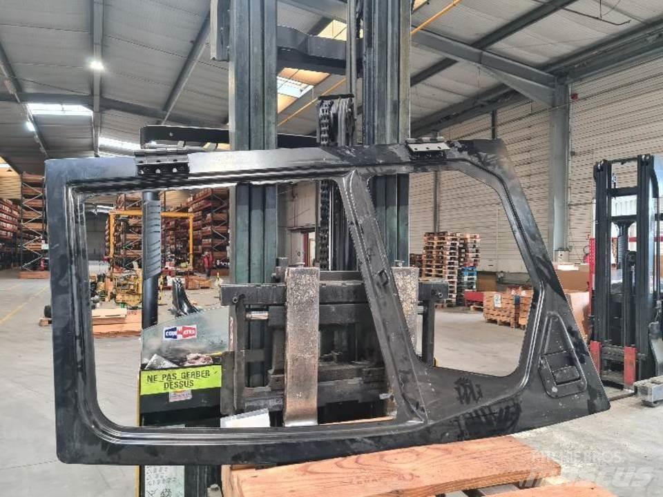 CAT 345D Кабина