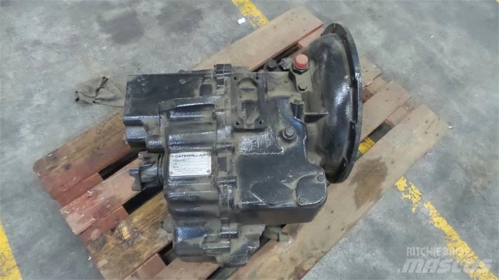 CAT 432D Предаване