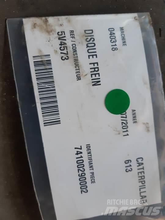 CAT 613 Релси, вериги и ходова част
