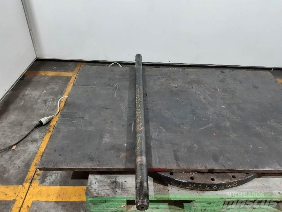 CAT 730 Предаване