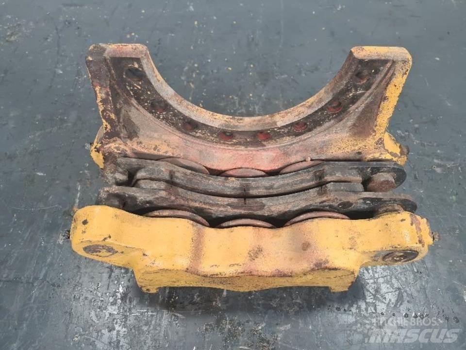 CAT 730 Предаване