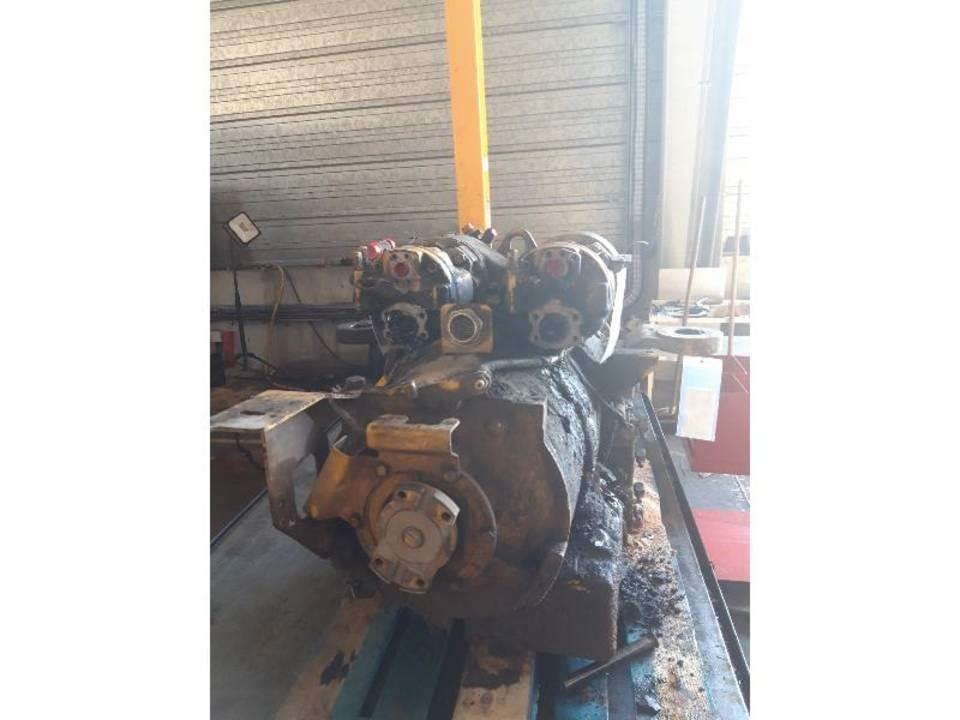 CAT 730 Предаване