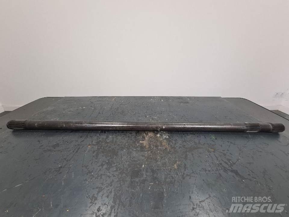 CAT 735 Предаване