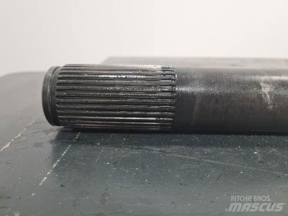 CAT 735 Предаване