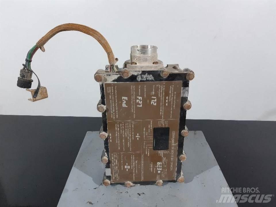 CAT 769 Кабина