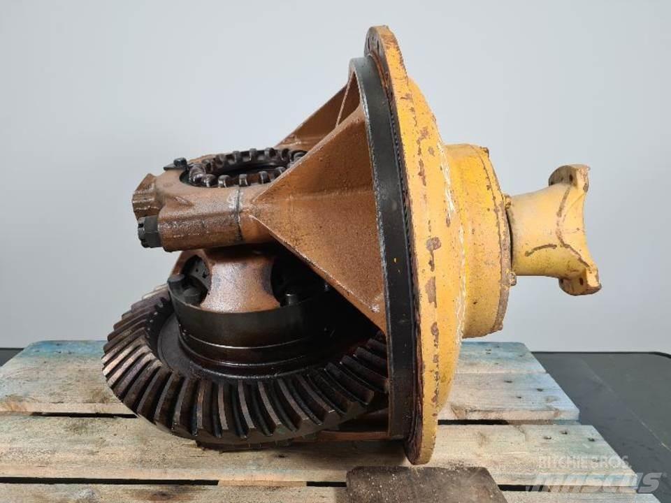 CAT 769C Предаване