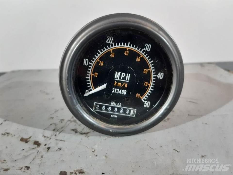 CAT 769C Кабина