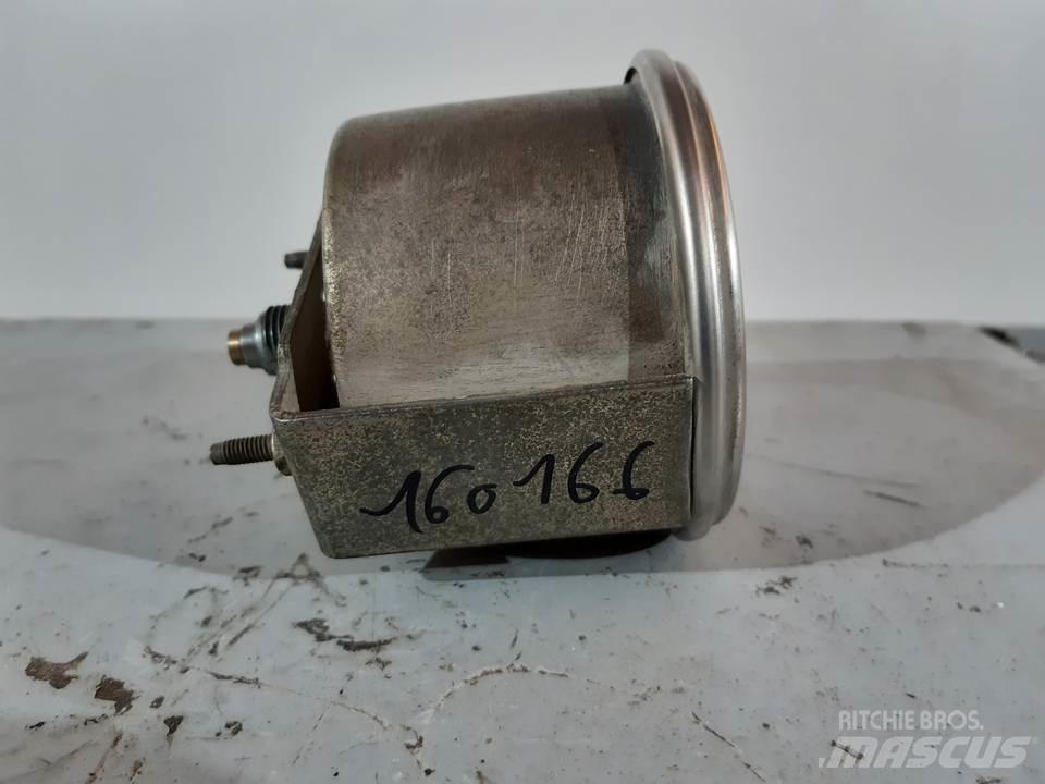 CAT 769C Кабина