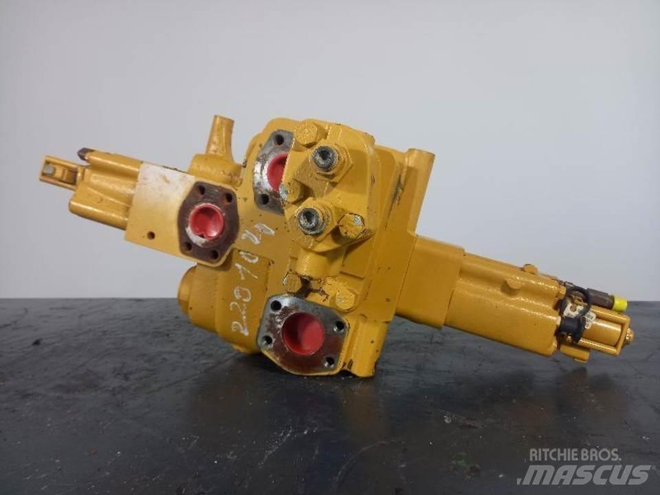 CAT 770 Хидравлични