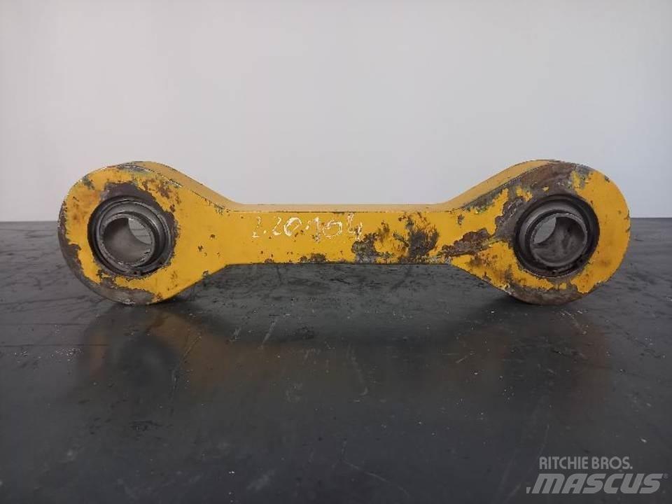 CAT 770 Предаване