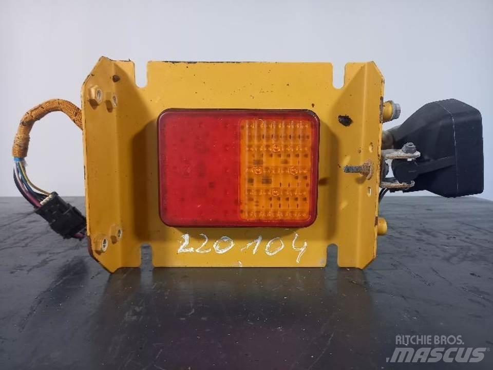 CAT 770 Кабина