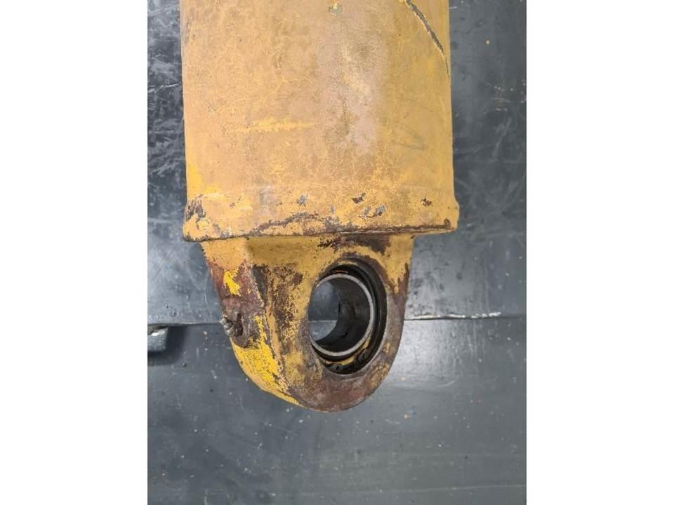 CAT 775B Хидравлични