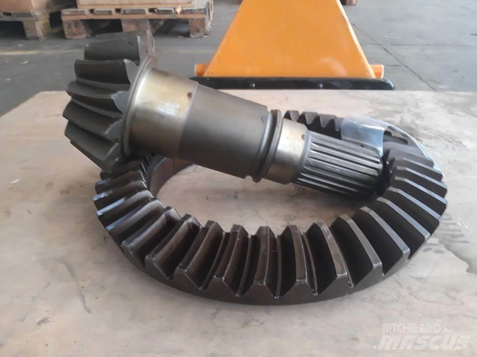 CAT 824B Предаване