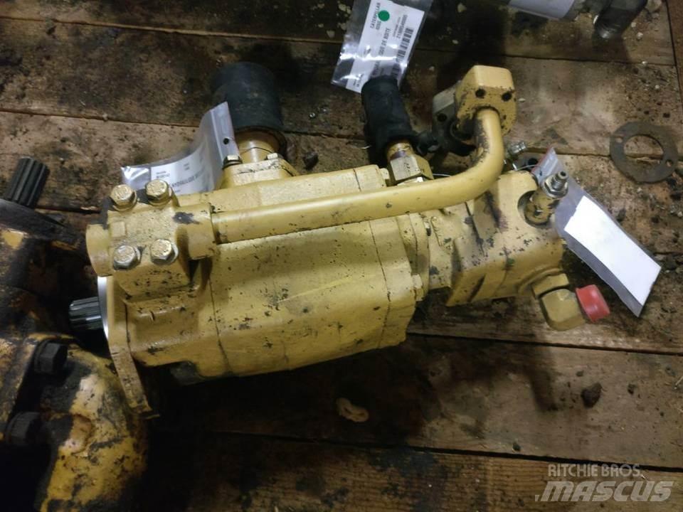 CAT 826G Хидравлични