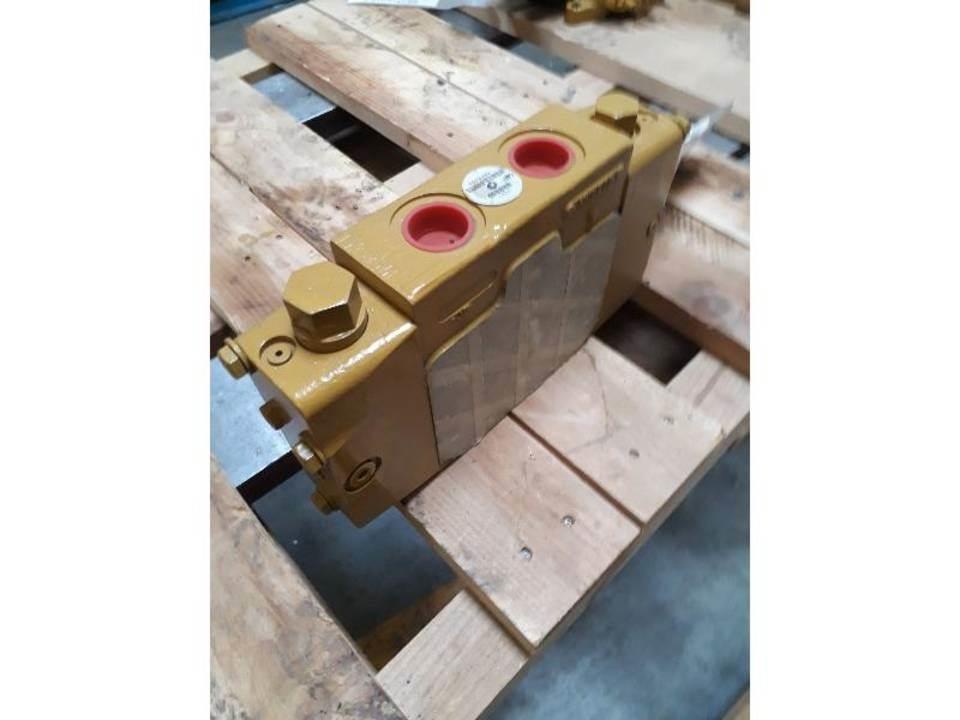 CAT 924G Хидравлични